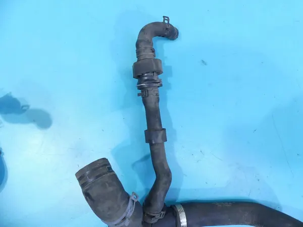 Jäähdytysnesteletku Skoda Superb II 2.0 TDI image 3