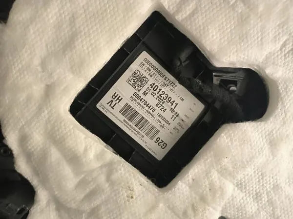 BMW i4 2024 Achterrechter Deurbekleding OEM 40123941 image 3