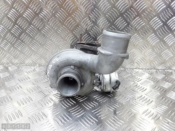 Turbo usado OEM 8200447624 para Renault Espace IV image 2