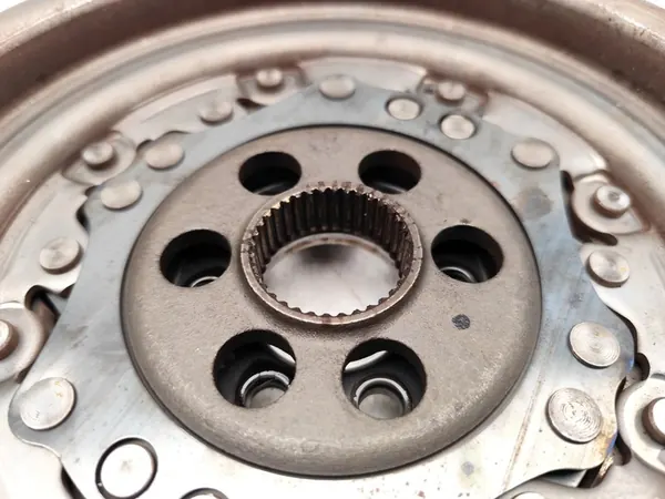 Skoda Superb Kaksiosainen Flywheel 2.0 TDI 2014 03L105266AL image 3