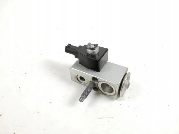 Tesla A/C expansionsventil OEM 110187800A - Begagnad image 2