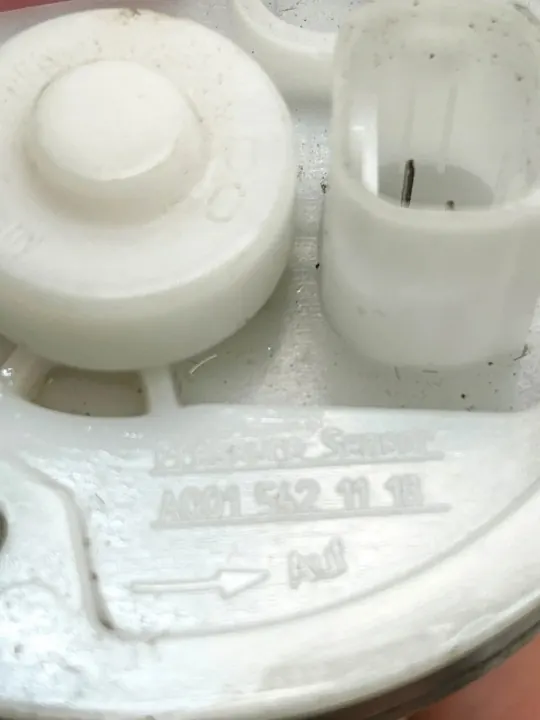 Bränslenivåsensor OEM A0015421118 för Mercedes-Benz SL image 8