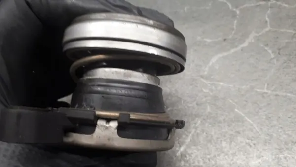 510012010 kopplingsutsläpp Renault Koleos 2.0 dCi image 6