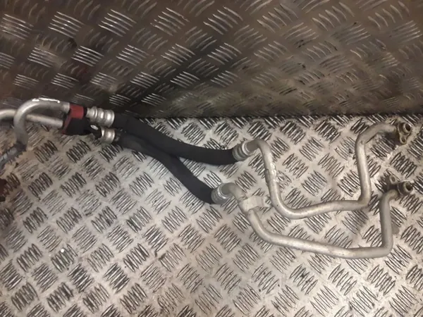 BMW 7er Vakuumschlauch OEM 7588942 - Gebraucht image 3