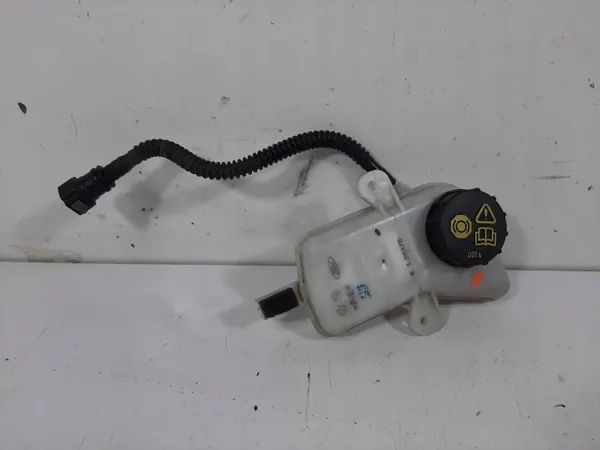 Depósito de líquido de frenos Ford Transit Custom OEM BK21-2K478-AB image 2