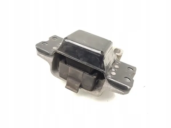 VW Passat Moottorin kiinnike 1.9 TDI Diesel 2009 3C0199555P image 5