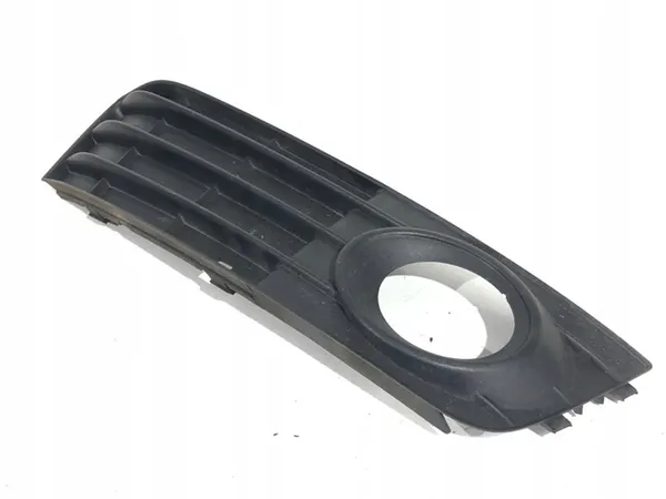 Rejilla de Parachoques Delantero Derecho Audi A4 B8 8K0807682A image 4