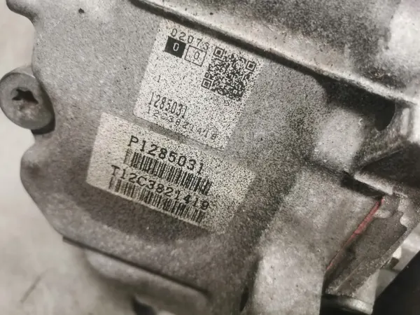 Transmisión automática 2.5 T5 AWD Volvo S60 II OEM P1285031 image 3