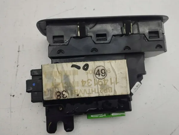 Radiateur chauffage climatisation Volvo XC90 2005 OEM 28536B image 3