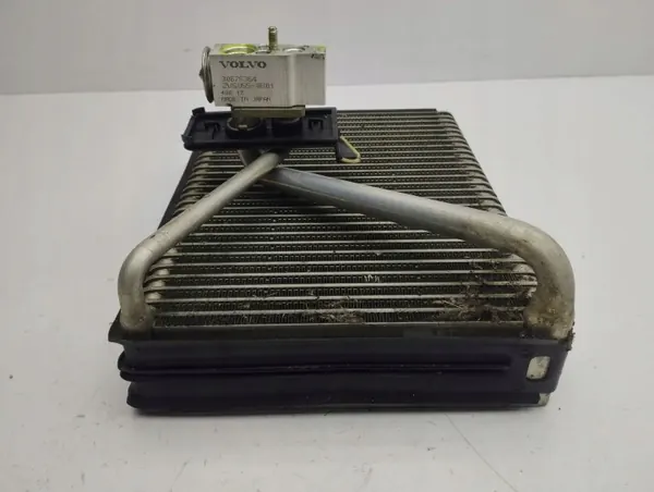Radiateur chauffage climatisation Volvo XC90 2005 OEM 28536B image 4