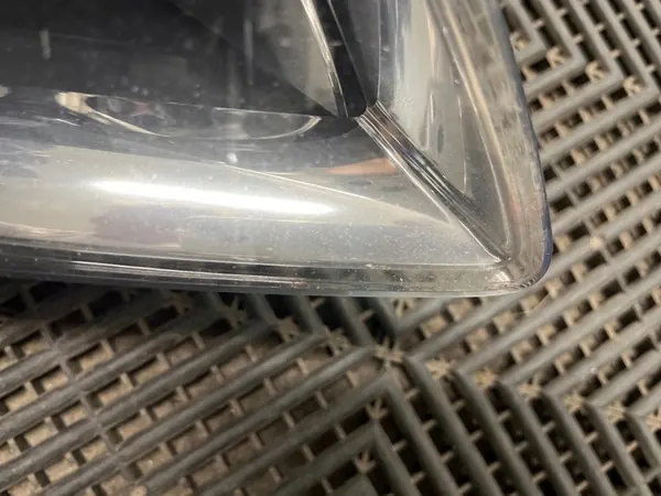 Farol Direito Audi Q7 4L Xenon 2005- image 3