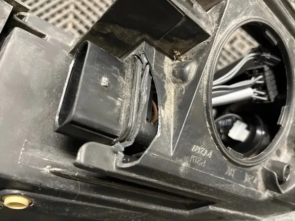 Farol Direito Audi Q7 4L Xenon 2005- image 6