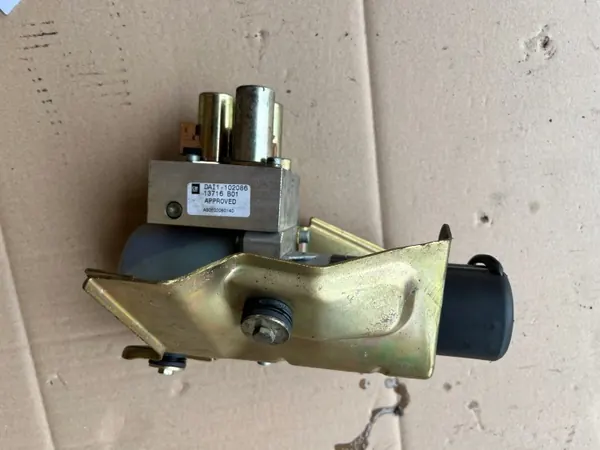 Kattohydrauliikkapumppu Opel Astra G OEM 13716B01 image 3