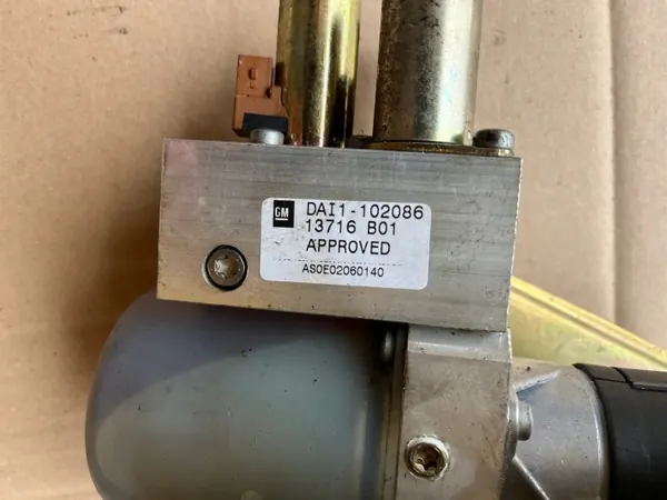 Kattohydrauliikkapumppu Opel Astra G OEM 13716B01 image 4