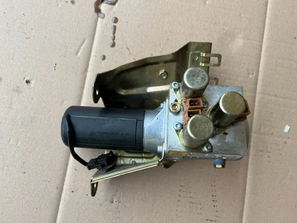 Kattohydrauliikkapumppu Opel Astra G OEM 13716B01 image 5