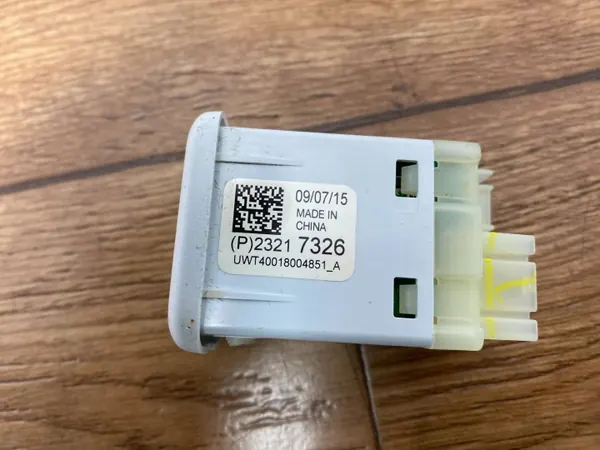 Port USB OEM 23217326PINYA pour Cadillac CTS III 2014+ image 10
