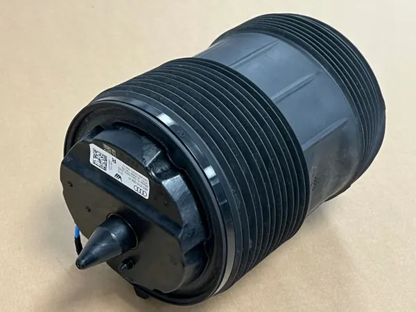 Audi RS7/RS6 takajousituspatja OEM 4K0616002H image 2