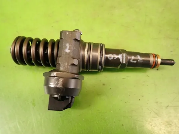 Inyector OEM 0414720038 para Skoda Superb I image 2