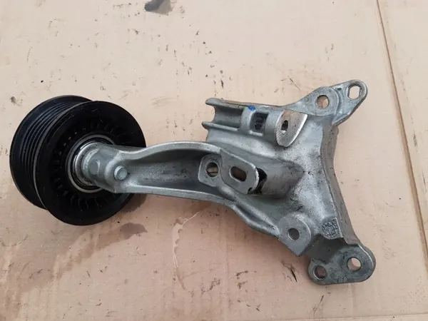Polea de correa Nissan Qashqai J12 1.3 TCE OEM 1171067942 image 2