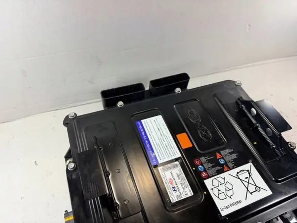 KIA Korkeajänniteakku OEM 375M0D7000 - 1Ah image 3