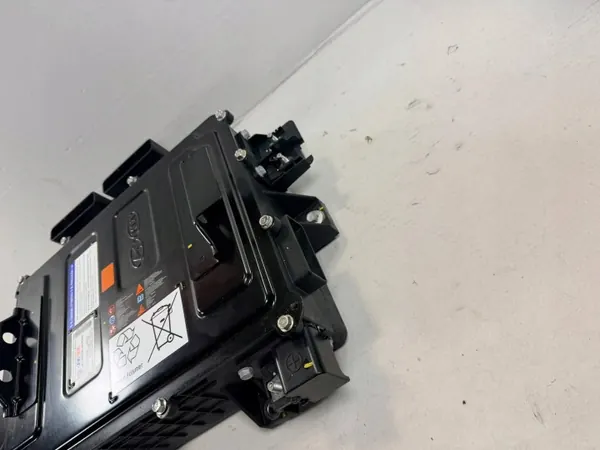 KIA Korkeajänniteakku OEM 375M0D7000 - 1Ah image 4