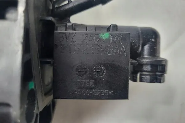 Kupplungspedal VW GOLF IV VARIANT 1.6L diesel image 2