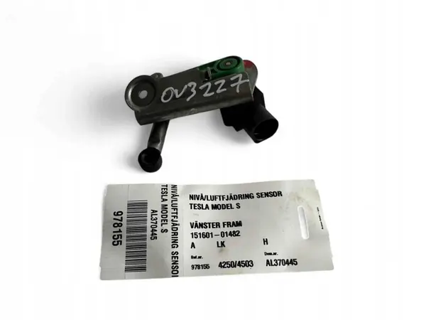 Tesla Model S Etu Vasen Tason Anturi OEM 15160101482 image 3
