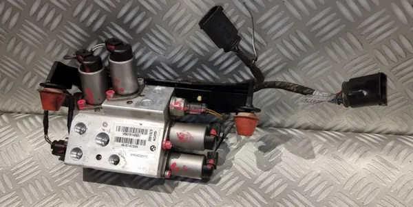 BMW Dynamic Drive ophangingpomp OEM 6781488 image 3