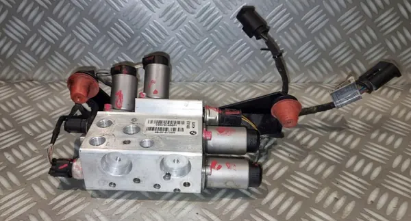 BMW Dynamic Drive ophangingpomp OEM 6781488 image 5