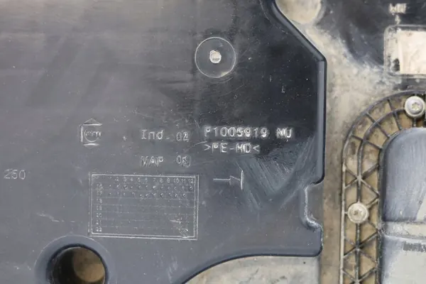 AdBlue Tank Citroen DS7 2.0 HDI image 4