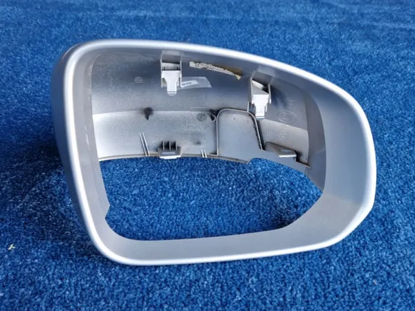 Volvo XC90 II oikea peilikansi OEM 31477740 image 3