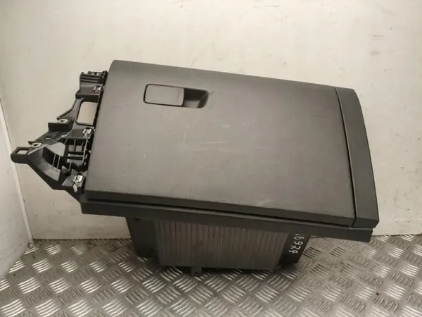 Handskfack Renault Kangoo III OEM T0545361 - Begagnad image 2