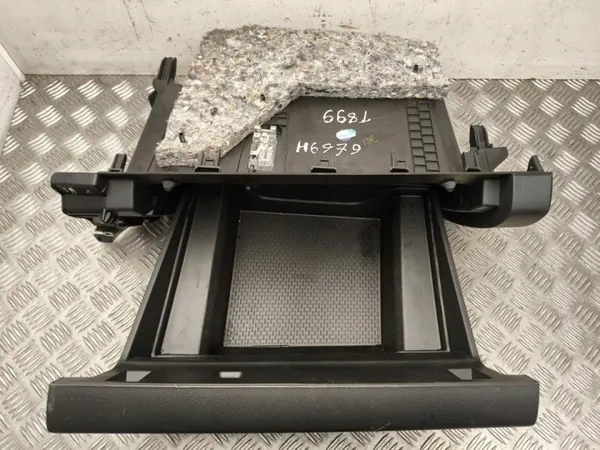 Handskfack Renault Kangoo III OEM T0545361 - Begagnad image 8
