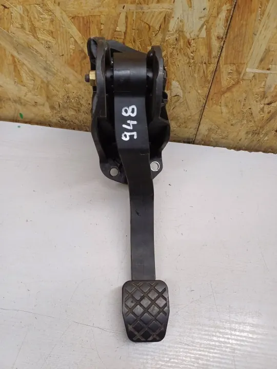 Koppelingspedaal OEM 3C1721059N voor VW Passat B6 Variant image 2