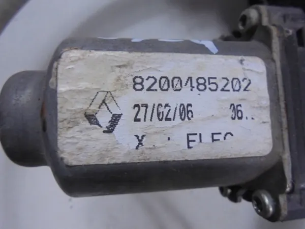 Mecanismo de janela elétrica traseira direita RENAULT LAGUNA II OEM 8200485202 image 2