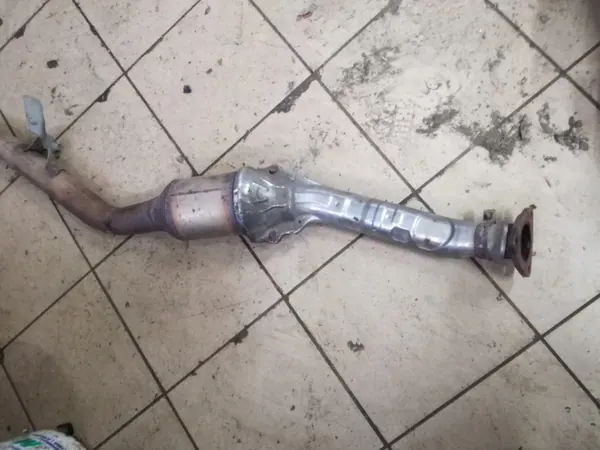 Subaru XV 2.0i Unterer Katalysator OEM image 4