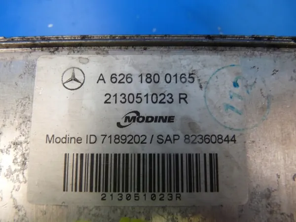 MERCEDES C W205 1.6 DCI Oliekoeler A6261800165 image 2