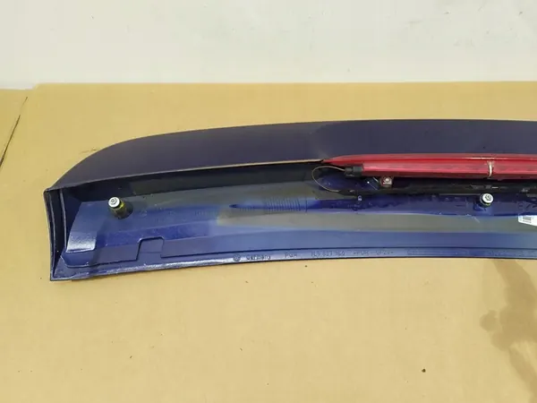 Spoiler + Feu de Frein VW Touareg I 2002-2006 image 9