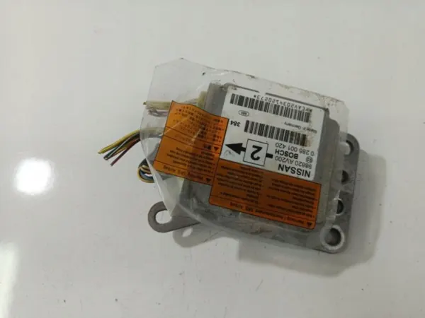 Ordinateur SRS airbag Nissan Primera OEM 98820AV200 image 2