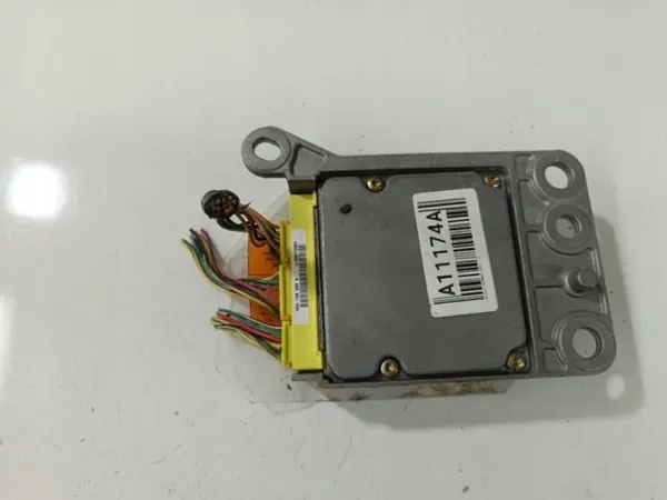 Ordinateur SRS airbag Nissan Primera OEM 98820AV200 image 3