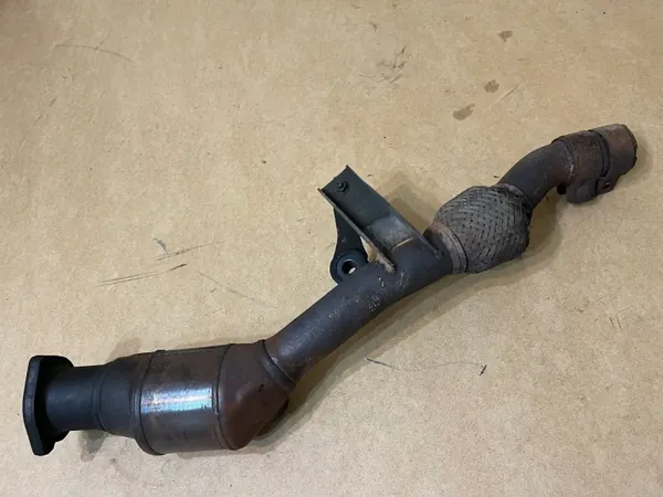 Audi A4 B6 3.0 V6 Katalysator OEM 8E0131701EK image 2