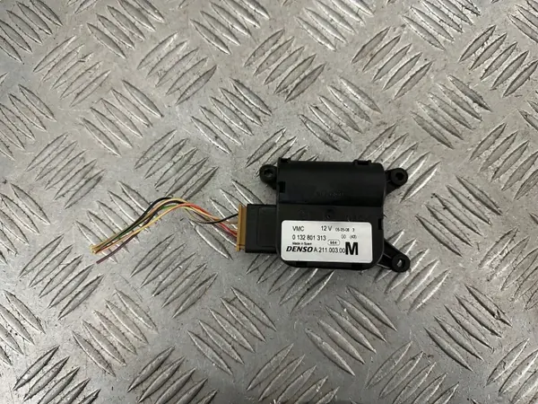 Lancia Delta III Heizungsmotorstecker OEM 0132801313 image 2