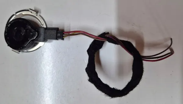 Capteur de Pluie Audi OEM 4E0955559C - État Utilisé image 2