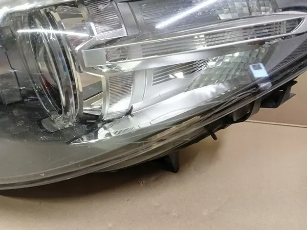 Farol Bi-Xenon Esquerdo BMW 5 F10 F11 LCI 13- OEM 7378513 image 2