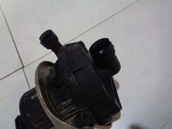 Pompe à air secondaire OEM 078906601G pour Audi A8 D3 image 7