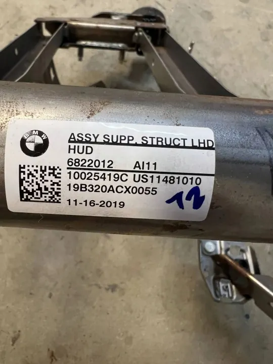 BMW X4 G02 kojelautavahviste OEM 6822012 image 3