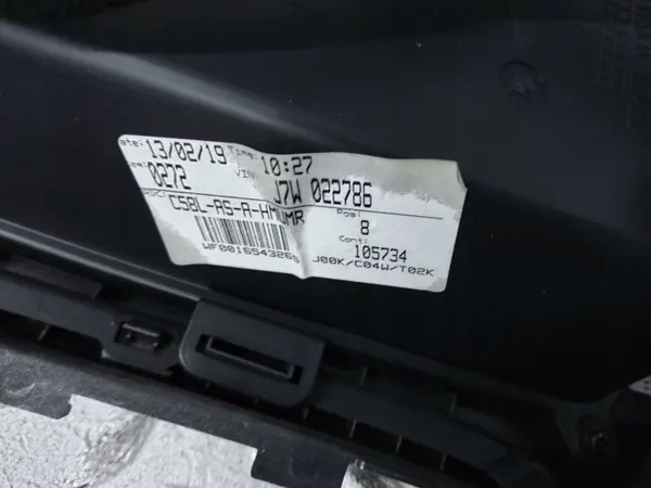 Suporte esquerdo Kia Ceed OEM 84630J7040WK - Usado image 5