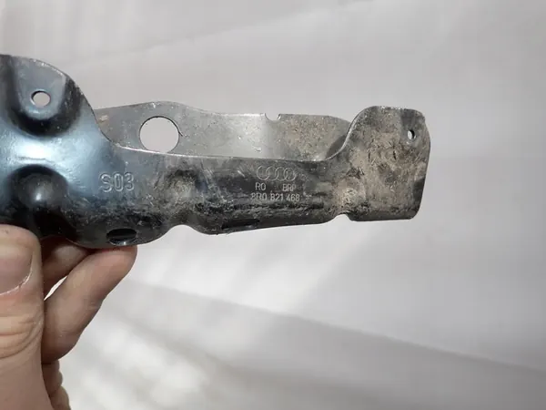 Audi Q5 Höger Skärm Fäste, OEM 8R0821468A image 3