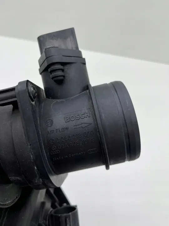 Audi Q7 Luftfiltergehäuse OEM 7L6129601 image 3