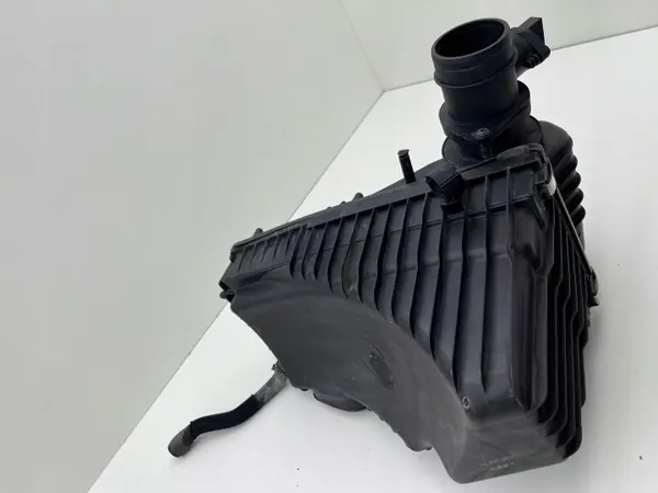 Audi Q7 Luftfiltergehäuse OEM 7L6129601 image 5